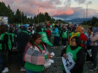 Milei en Bariloche: Cortes en el aeropuerto y la ruta al Llao Llao