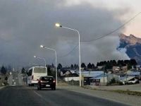 Bariloche amaneció cubierta de humo por un incendio en el vertedero