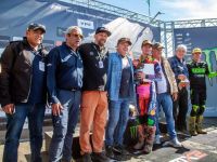 Herlings ganó el MXGP en Bariloche y Cortés participó de la premiación