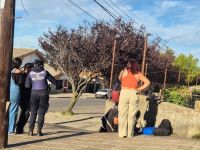 Chocó en moto, intentó escapar y le encontraron una pistola cargada en una riñonera