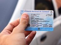 Más de una década sin pagar alimentos: le suspendieron la licencia, el monotributo y las líneas de teléfono