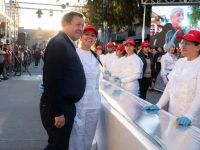 Weretilneck en la Fiesta del Chocolate: "El turista viene a renovar su contrato con Bariloche cada año