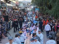 La Fiesta del Chocolate cerró con récord de barra, shows aéreos inéditos y la Filarmónica a sala llena
