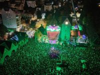 "Tornado" transformó el cielo del Centro Cívico y la Filarmónica llenó La Baita dos veces