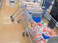 Operativo de control en supermercado: OMIDUC retiró productos vencidos de las góndolas