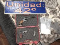 Una alerta del botón antipánico derivó en un hallazgo de armas y droga en Bariloche
