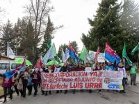 ATE Bariloche concentró en la CNEA por el despido de Urra y la situación de 340 contratos