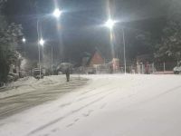 Hielo en las calles: delegaciones municipales trabajan desde la madrugada para mejorar la circulación