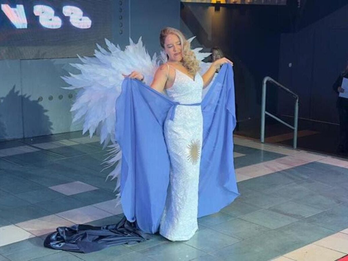 Las candidatas a Reina de la Nieve desfilaron a beneficio del Hospital Zonal