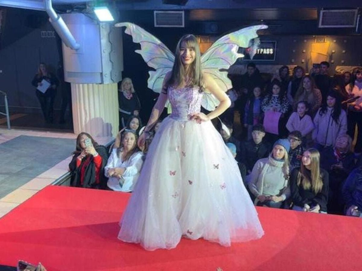 Las candidatas a Reina de la Nieve desfilaron a beneficio del Hospital Zonal