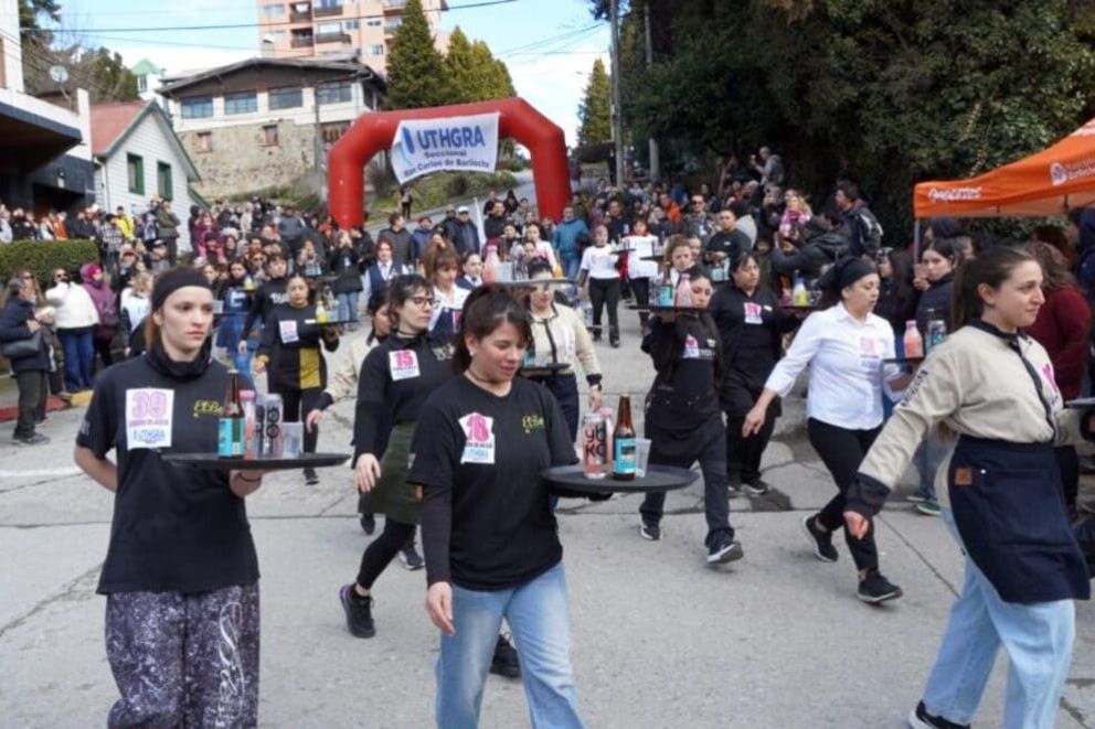 Bariloche: así quedó el podio de la tradicional Carrera de Mozos y Camareras