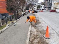 Ya son 95 metros de nueva vereda y cordón cuneta en Segundo Sombra
