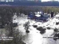 Por el temporal cayó un puente en Pampa Linda y cierran el camino a Cerro Tronador