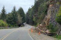 Ruta 40 cortada hasta las 12 en Villa La Angostura por derrumbes