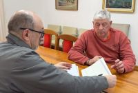 Bariloche: firmaron escrituras para regularizar 154 parcelas en tres barrios